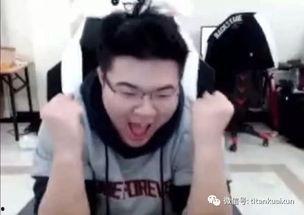 呆瓜兄弟直播吃瓜,趣味横生演绎美食盛宴 第1张 呆瓜兄弟直播吃瓜,趣味横生演绎美食盛宴 第1张